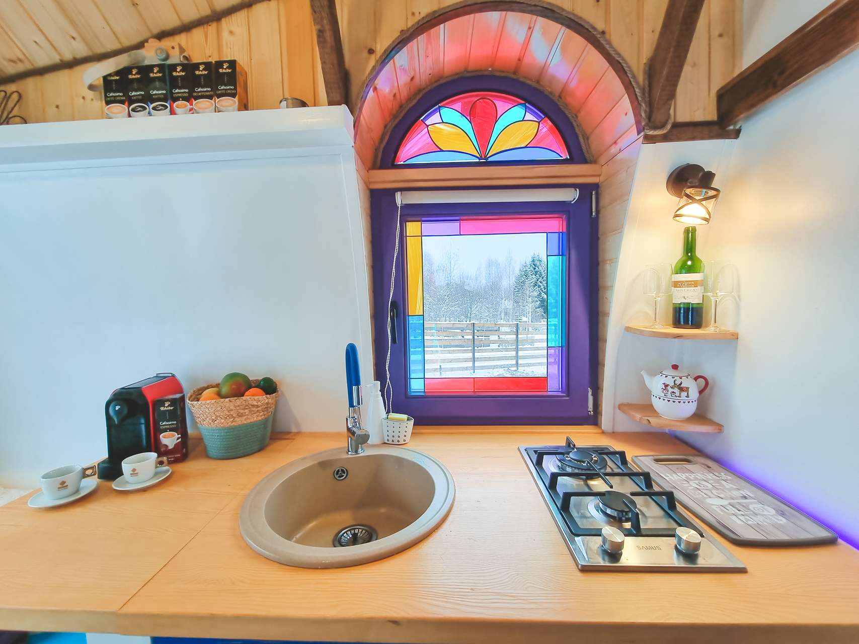 pura-vida-huts-joy-11