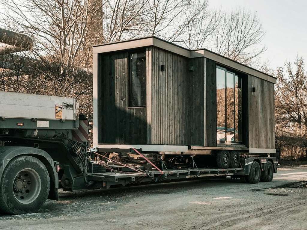 Transportation of a Koleliba prefab house from the manufacturer to the plot