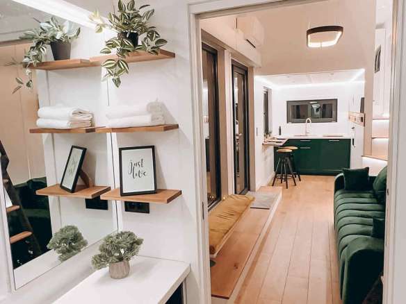 Tiny ShowHome for 4-6 people, 2 lofts