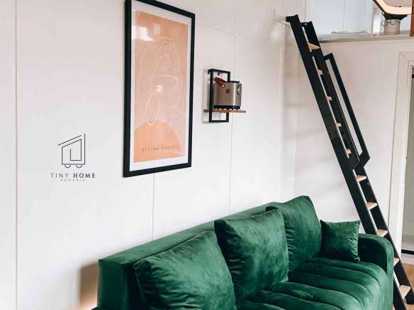 Tiny ShowHome for 4-6 people, 2 lofts