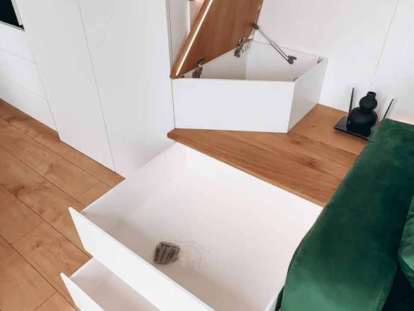 Tiny ShowHome for 4-6 people, 2 lofts