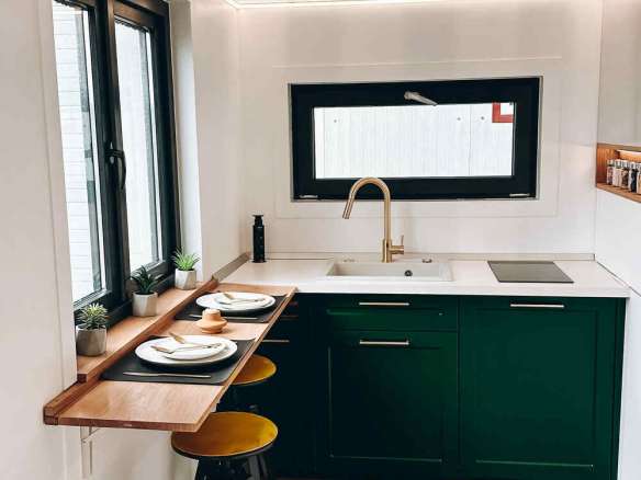 Tiny ShowHome for 4-6 people, 2 lofts