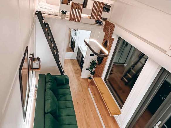 Tiny ShowHome for 4-6 people, 2 lofts