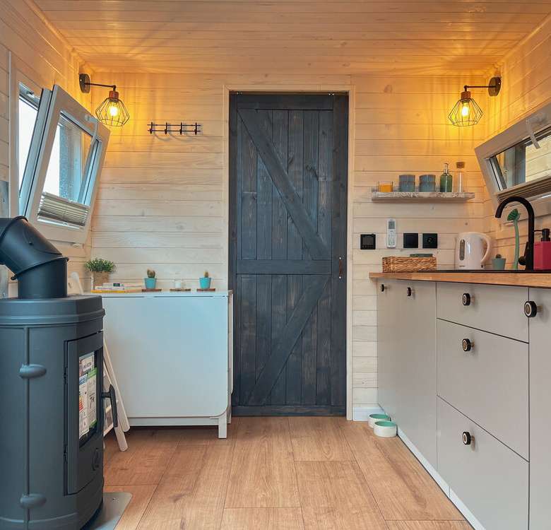 Tiny House Mobile 04/7,2 m Basic (möblerad)