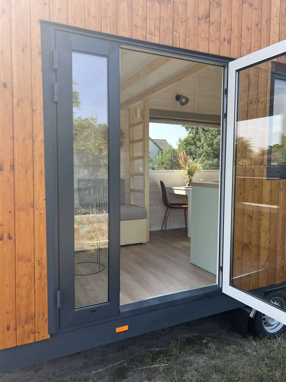 tiny-smart-house-poland-ross-09