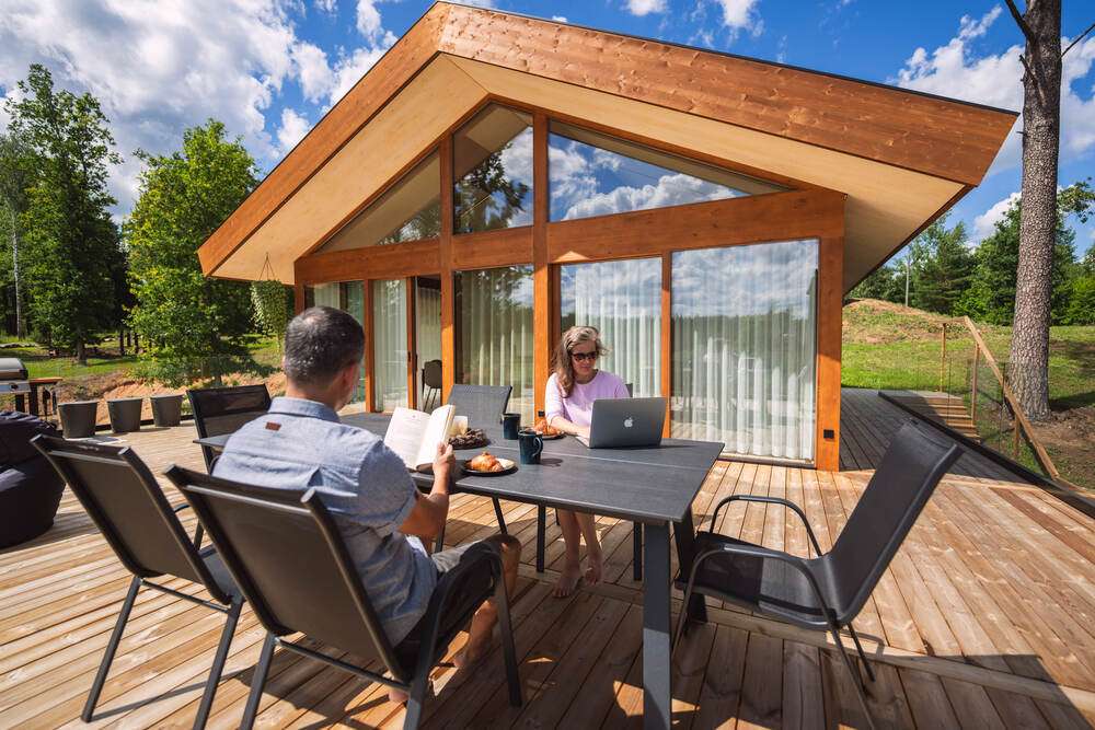 Outdoors breakfast and work at the ODYL show home with Gabriel and Katrin – two of ODYL’s co-founders