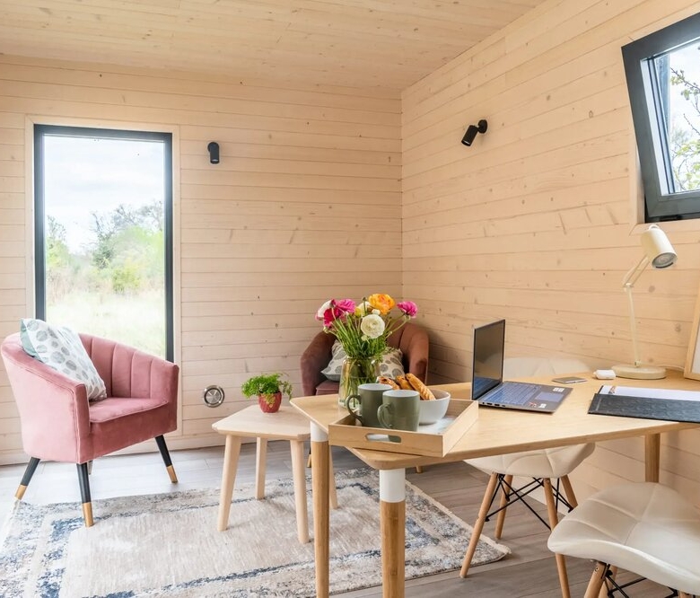 Studio Twenty Lodge