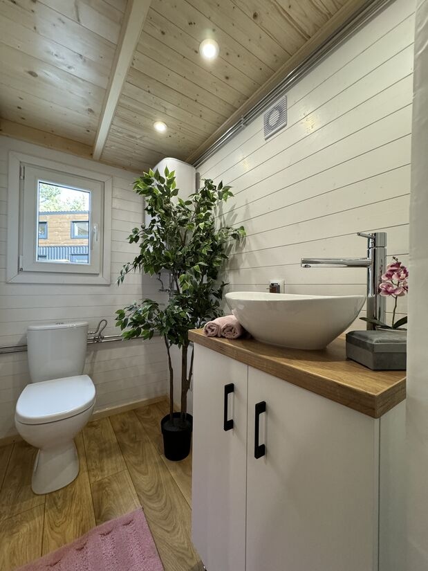 Zdjecie_20.03.2024_16_03_18_optimized_150 SMILE- Dejlig, lys og rummelig tiny living