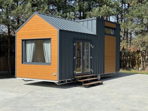SMILE- Dejlig, lys og rummelig tiny living