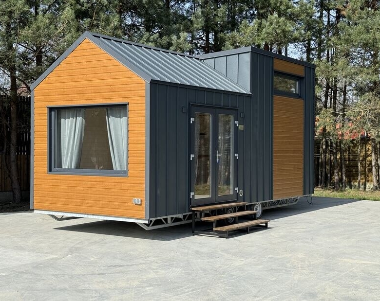 SMILE- Dejlig, lys og rummelig tiny living