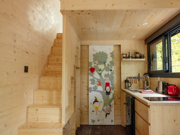 TINY HOUSE FAMILJ 4 PAX
